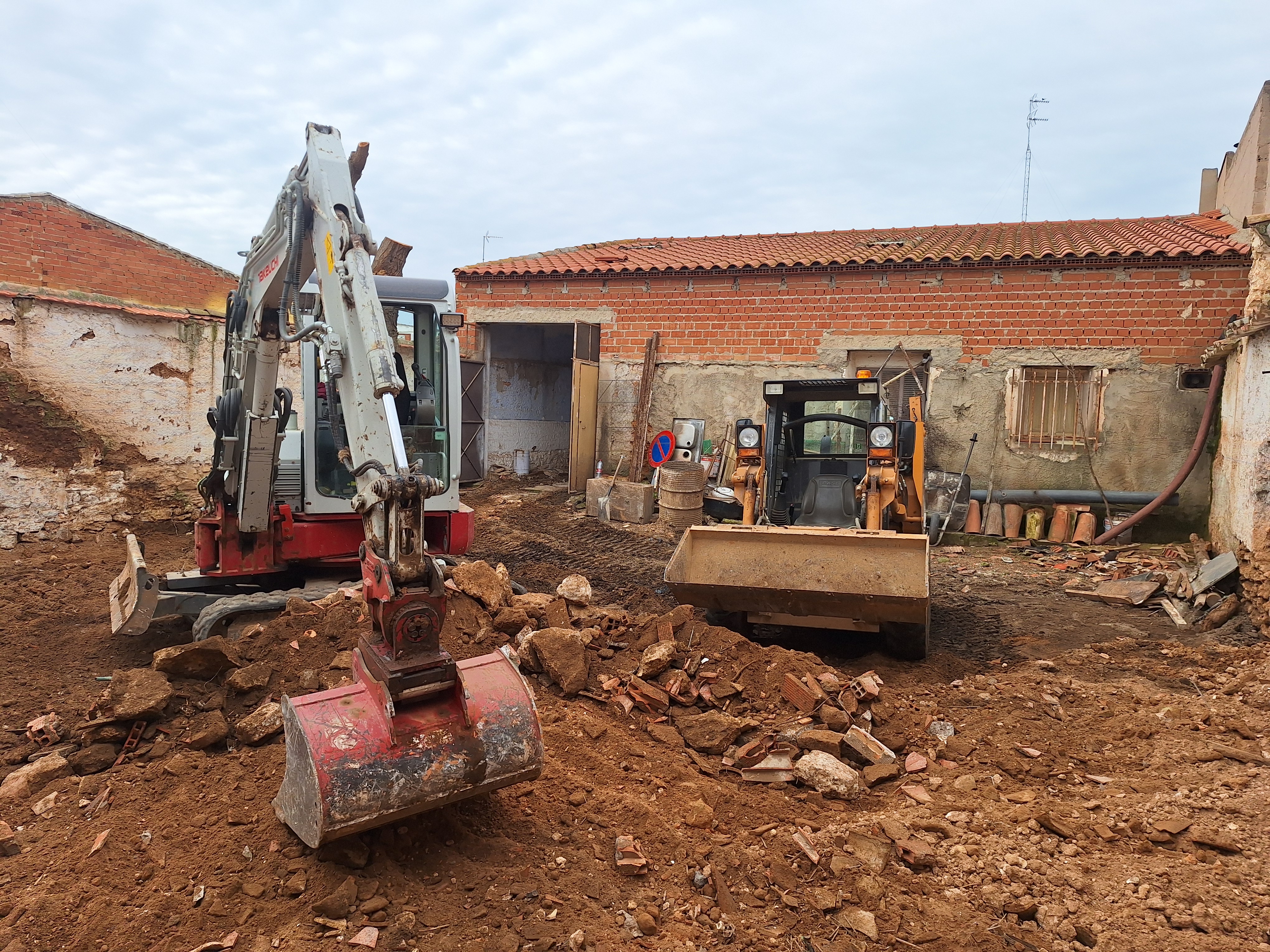 7ed596d6 6c81 4b43 80be 2802effaf36c